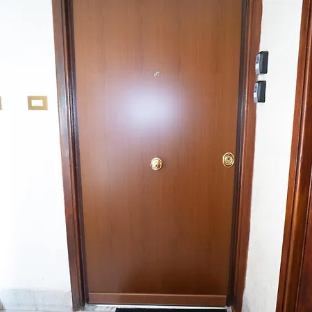Comfort And Metro 2 Steps Away, Perfect For 3 Guests Apartmán Řím