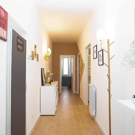 Comfort And Metro 2 Steps Away, Perfect For 3 Guests Apartment *